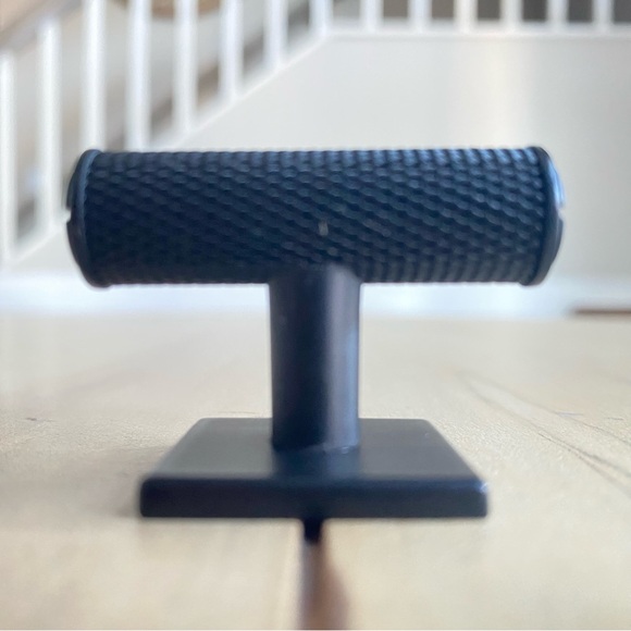 Knobs, drawer pole. Black mat bar style with unique details, quality materials - Picture 6 of 7